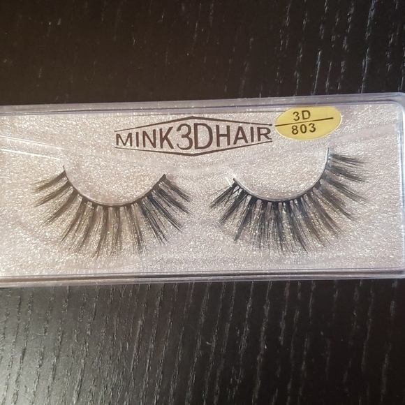 𝅺💵 Mink 3D Hair Eyelashes NWOT - Picture 1 of 1